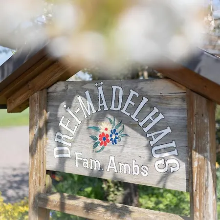 Drei-maedelhaus Ambs 1
