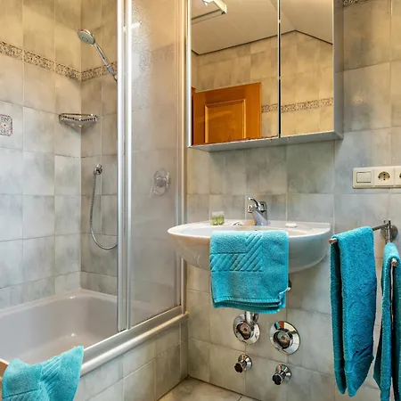 Drei-maedelhaus Ambs 1 דירה *