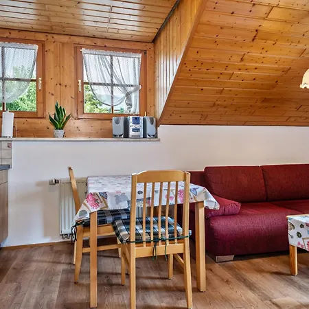 Drei-maedelhaus Ambs 1